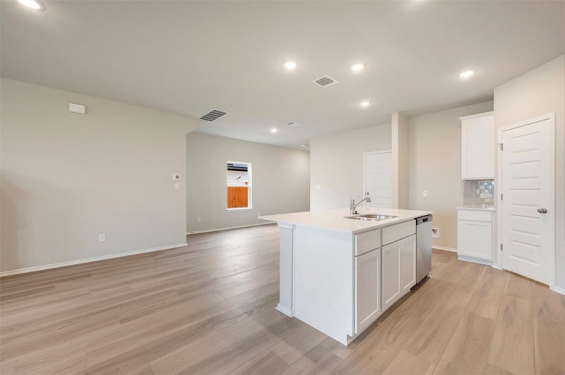 150 Big Banyan DR, Dripping Springs, TX 78620