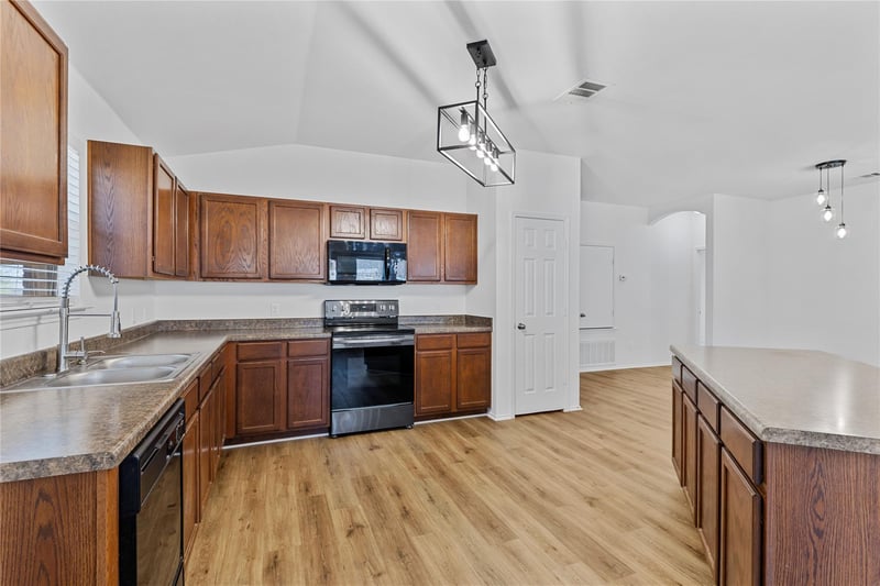 1310 Grande Mesa DR, Georgetown, TX 78626