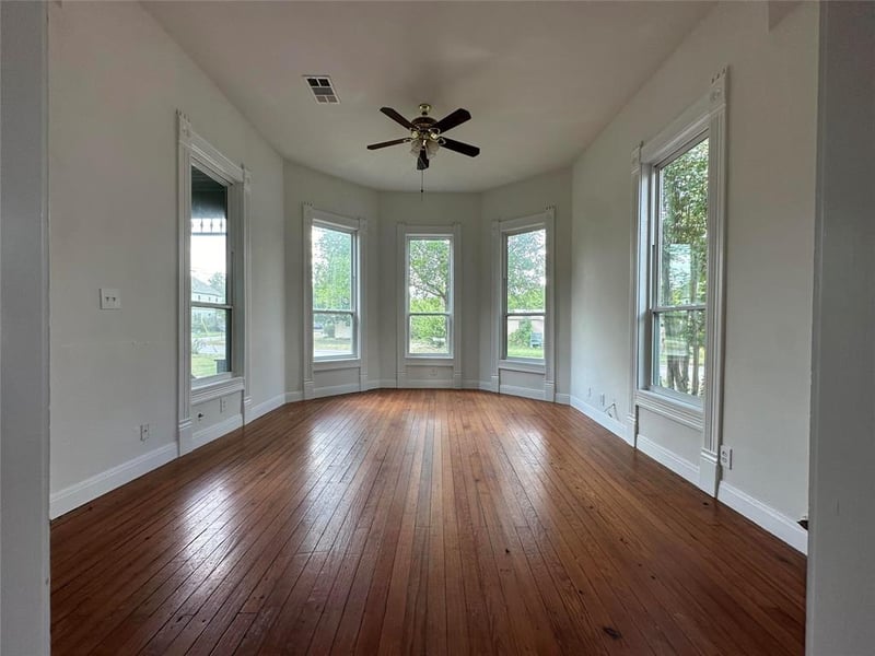302 Fm 1660 Hw, Hutto, TX 78634