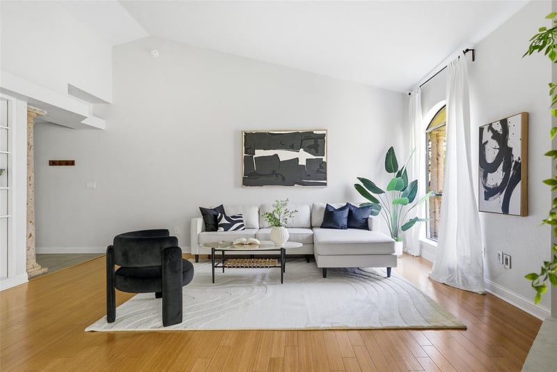 1000 Liberty Park DR #204, Austin, TX 78746