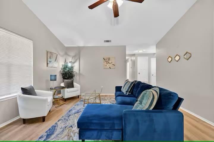 16402 Parkway DR, Pflugerville, TX 78660