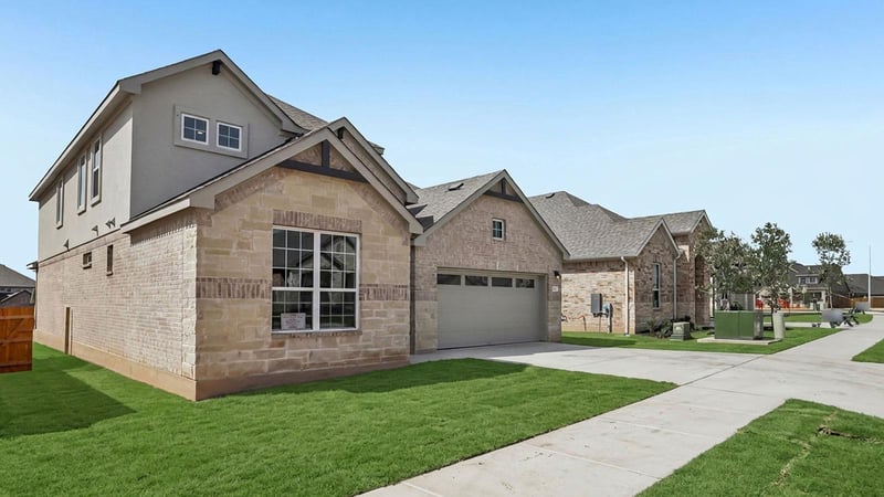 417 Eagle Canyon DR, Leander, TX 78641