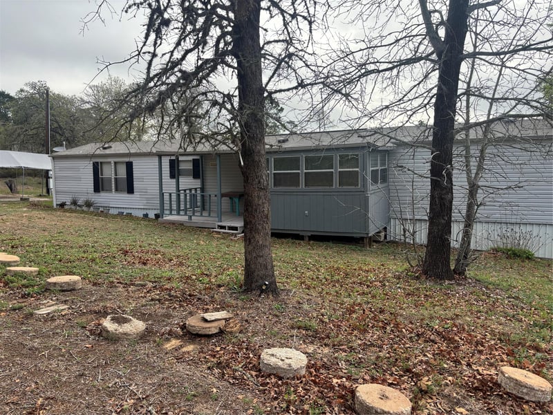 151 Cottletown RD, Smithville, TX 78957