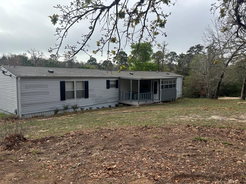 151 Cottletown RD, Smithville, TX 78957