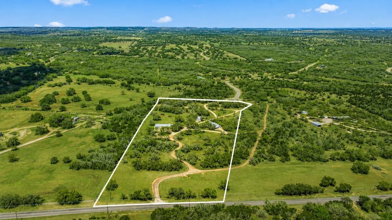 434 W Turner CT, Johnson City, TX 78636