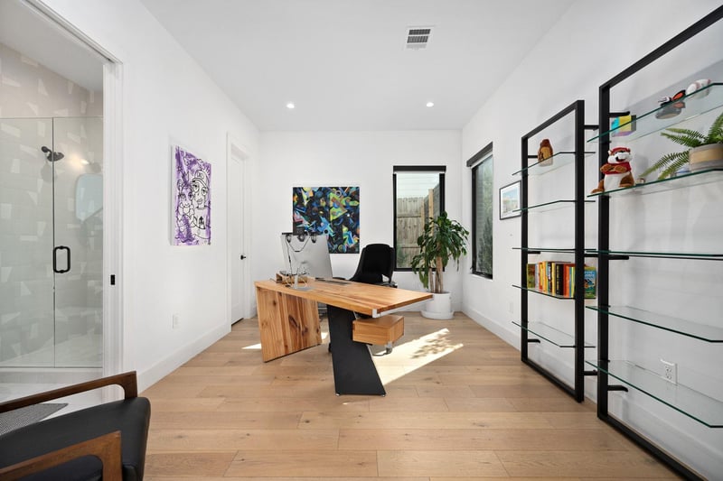 1004 Audrey CT, Austin, TX 78704