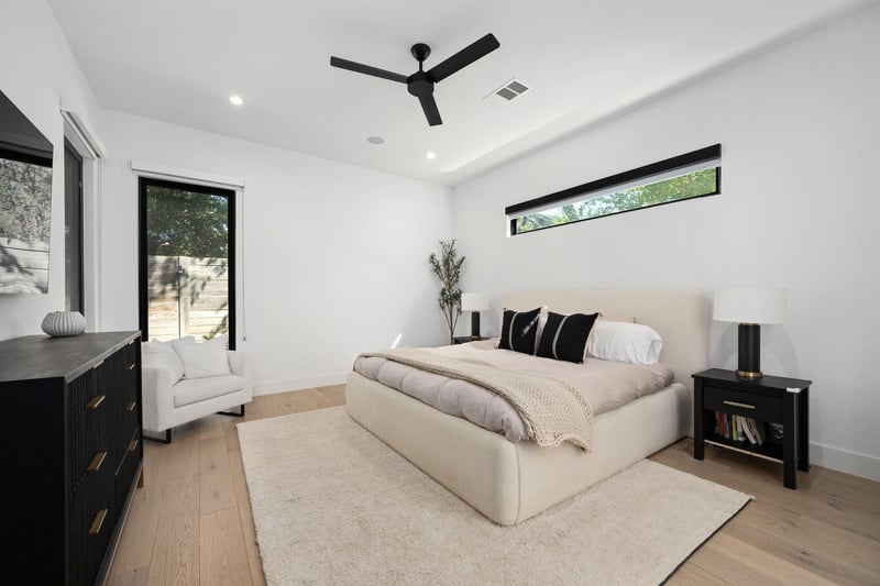 1004 Audrey CT, Austin, TX 78704