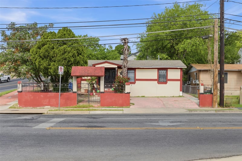 2900 Webberville RD, Austin, TX 78702