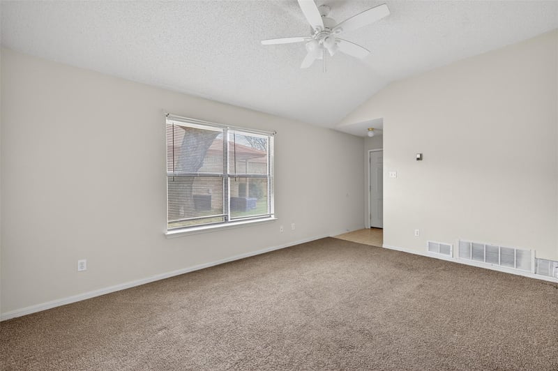 105 Northern Dove LN, Copperas Cove, TX 76522
