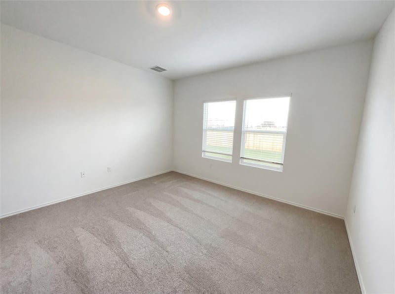 501 Vantage DR, Hutto, TX 78634