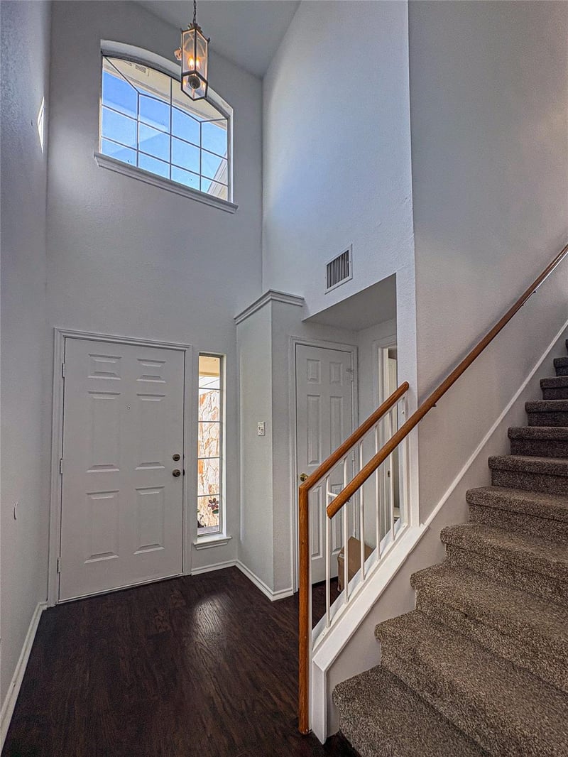 11704 Paul E Anderson DR, Austin, TX 78748