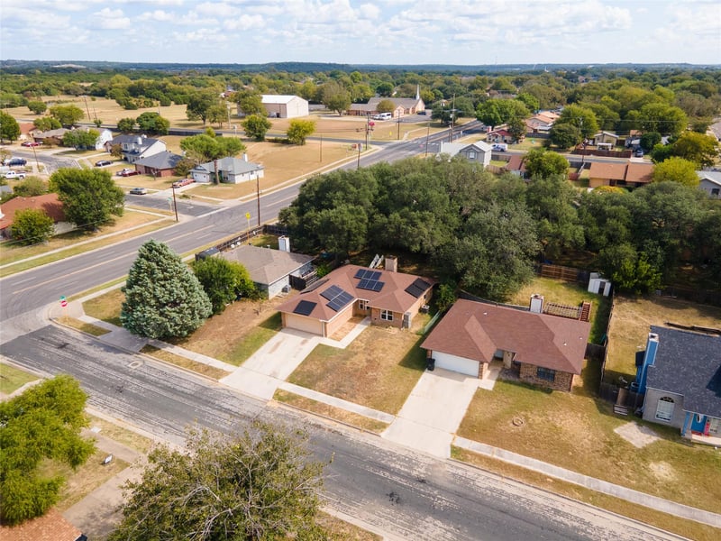 2210 Barry DR, Killeen, TX 76543