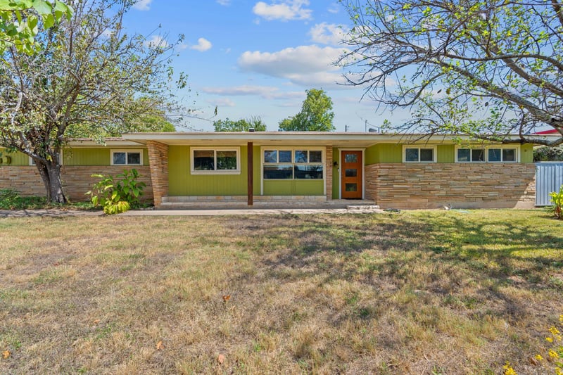 700 - 604 Corral LN, Austin, TX 78745