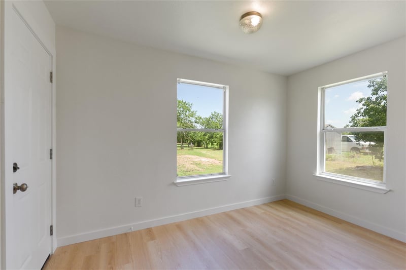 135 Petirrojo CT, Del Valle, TX 78617