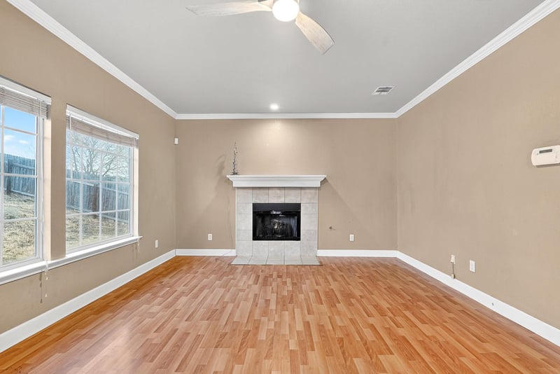3811 Hawk View ST, Round Rock, TX 78665