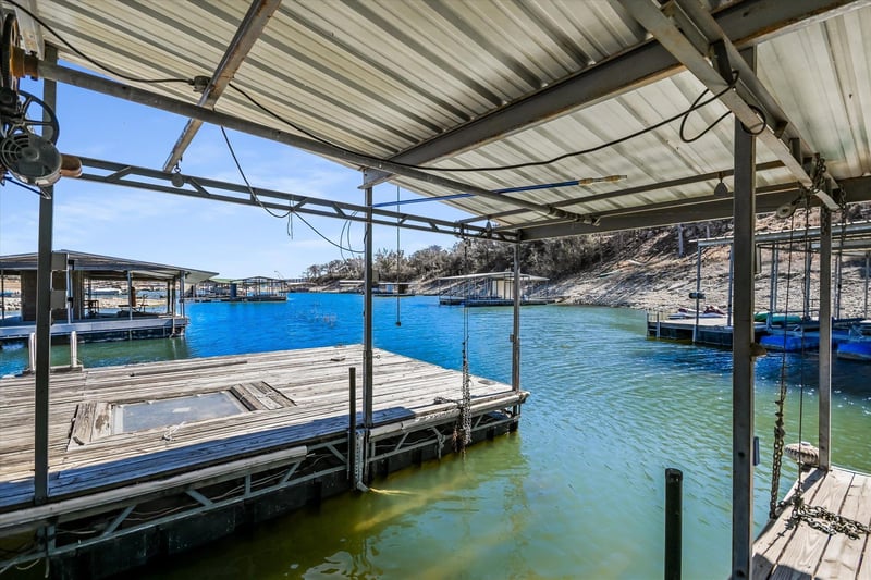 6111 Hudson Bend RD, Austin, TX 78734