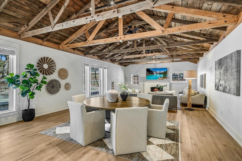 6111 Hudson Bend RD, Austin, TX 78734