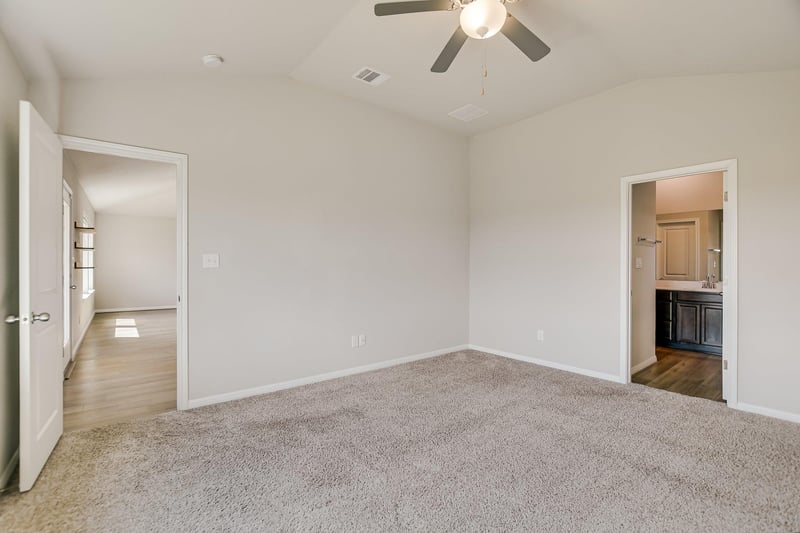 309 Chickasaw LN, Hutto, TX 78634