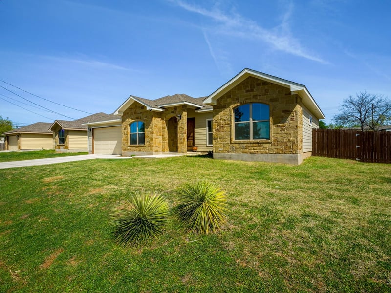 114 Norwood DR, Granite Shoals, TX 78654