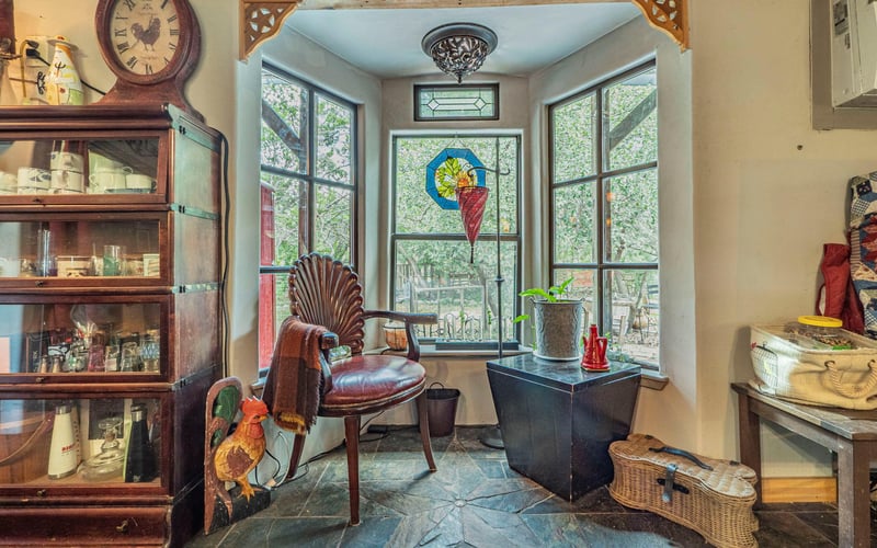 210 Lakeshore DR, Dripping Springs, TX 78620