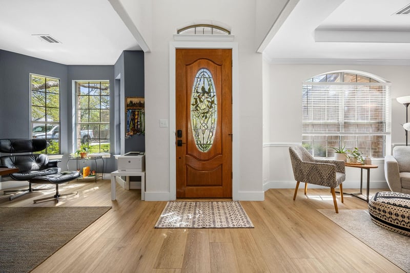 128 Las Colinas DR, Georgetown, TX 78628