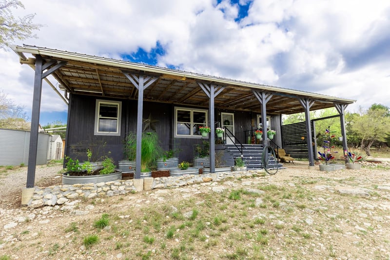 1925 Cripple Creek Stage RD, Dripping Springs, TX 78620