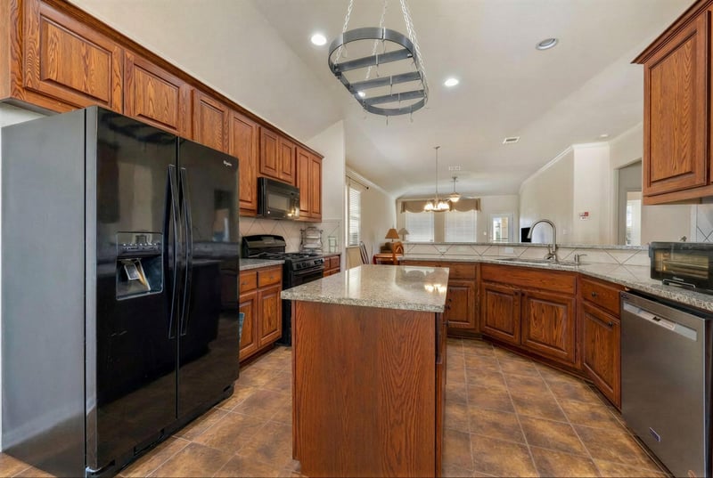 2716 Granite Hill DR, Leander, TX 78641