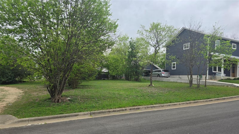 406 4th ST, Georgetown, TX 78626