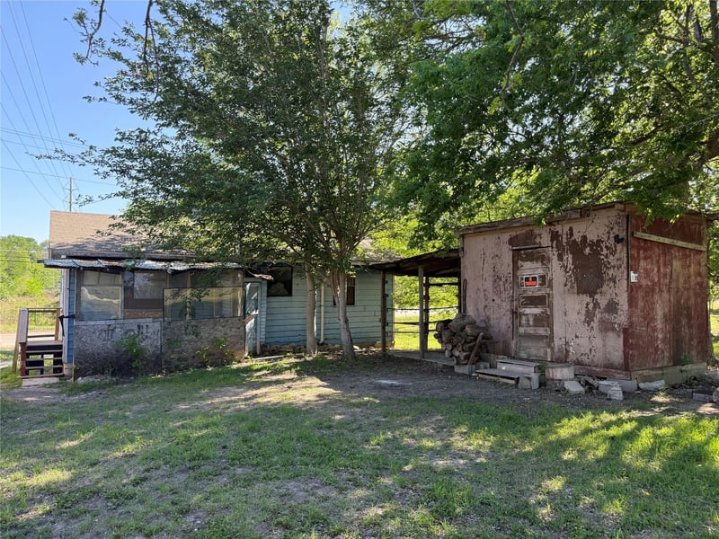 907 Market ST, Lockhart, TX 78644