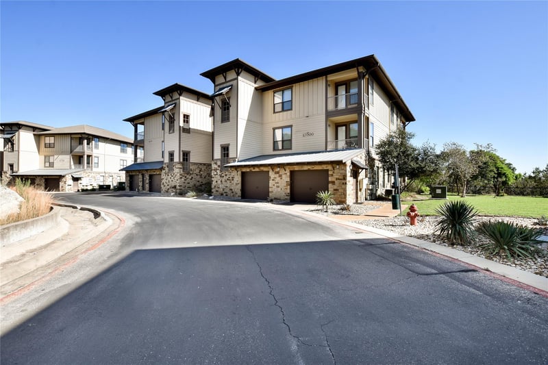 17800 Maritime Point DR #101, Jonestown, TX 78645