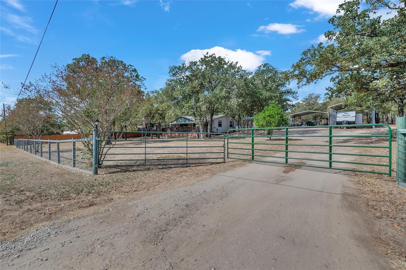 320 Pope BND, Cedar Creek, TX 78612