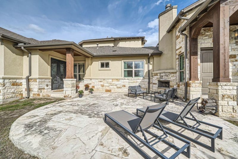 100 Dakota DR, Georgetown, TX 78633