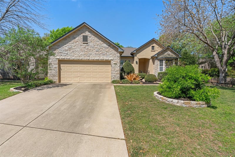 110 Persimmon LN, Georgetown, TX 78633