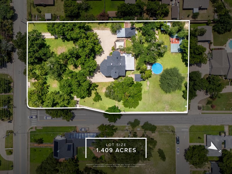 1220 Lake DR, Taylor, TX 76574