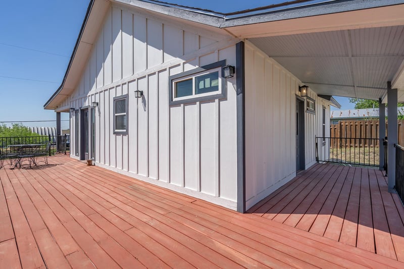 302 Austin ST, Coupland, TX 78615