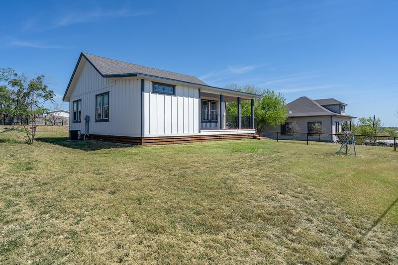 302 Austin ST, Coupland, TX 78615
