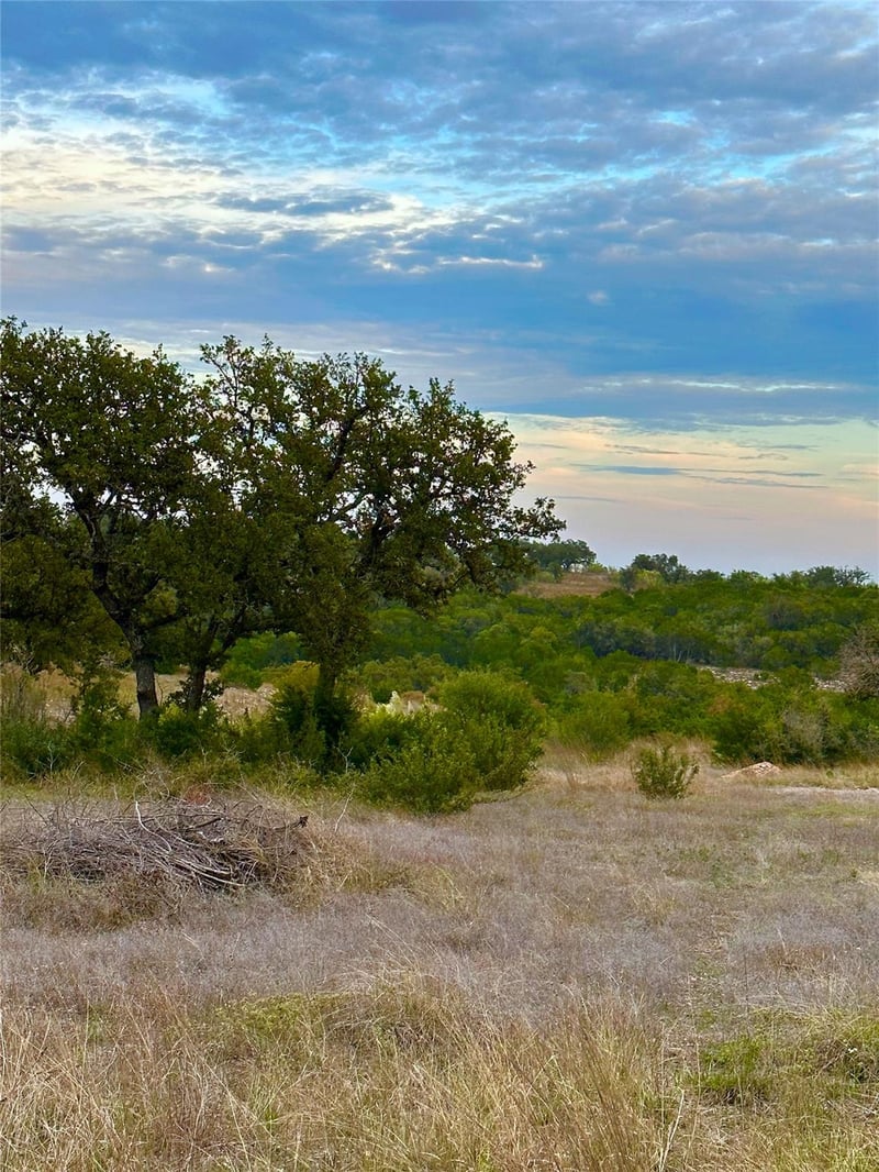 284 Cedar Mountain DR, Spicewood, TX 78654