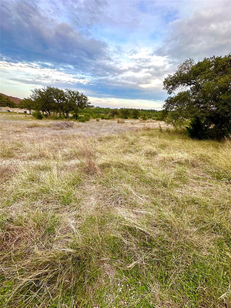 284 Cedar Mountain DR, Spicewood, TX 78654
