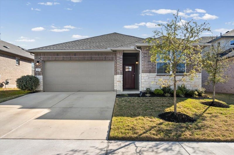 209 Connor LN, Georgetown, TX 78626