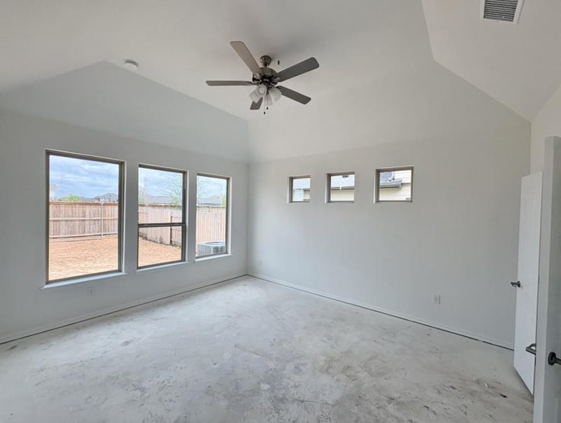 25608 Becky Bourne LN, Elgin, TX 78621
