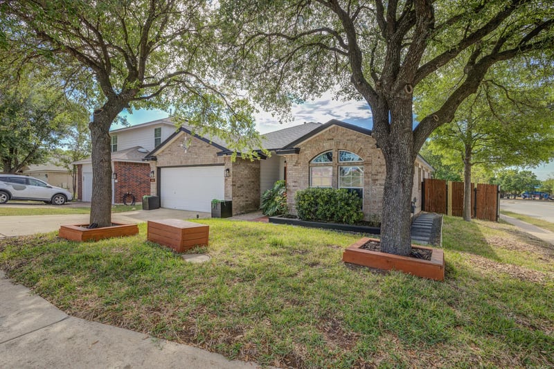 1201 Darjeeling DR, Pflugerville, TX 78660