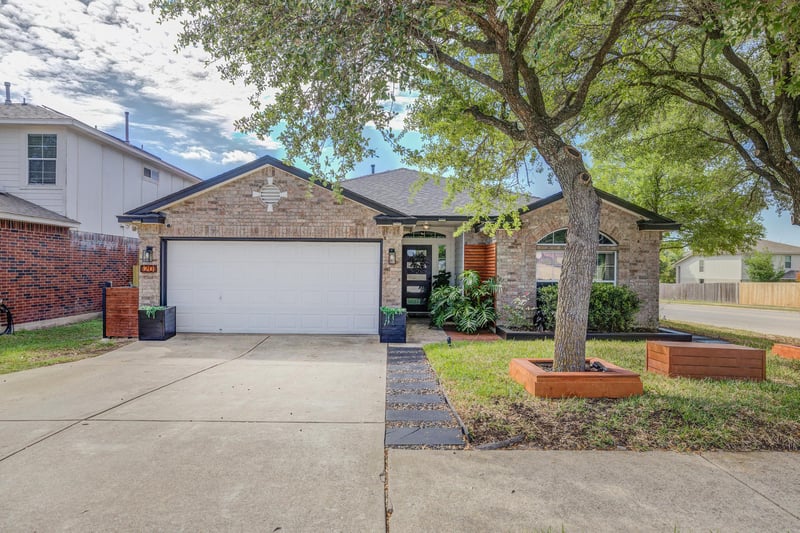 1201 Darjeeling DR, Pflugerville, TX 78660