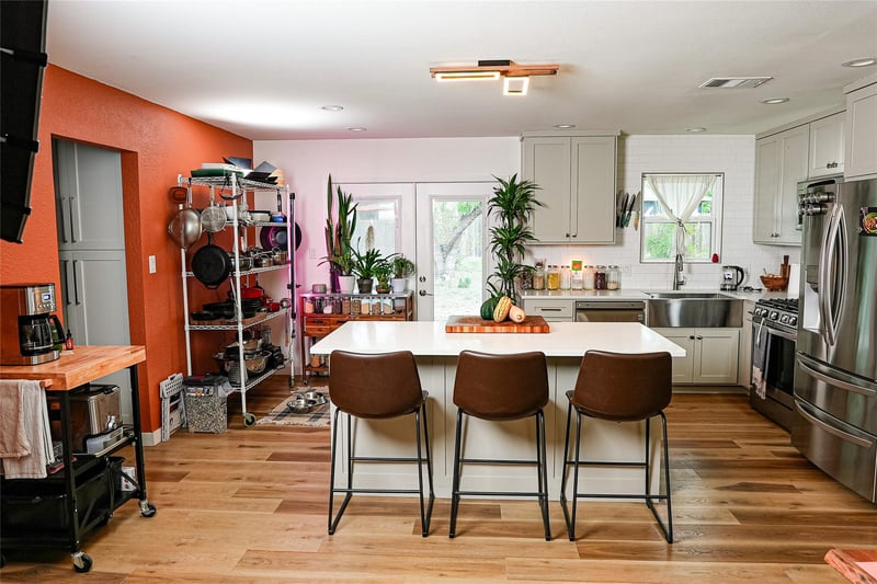 204 Chippendale Ave, Austin, TX 78745