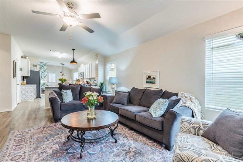 144 High Plains Ps, Liberty Hill, TX 78642