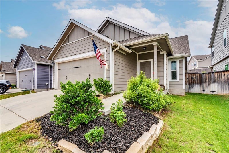 144 High Plains Ps, Liberty Hill, TX 78642