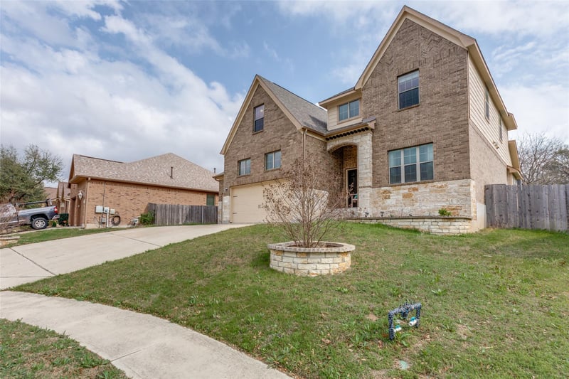 1814 Paseo Verde DR, Leander, TX 78641