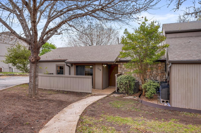 1875 West LN #112, Kerrville, TX 78028