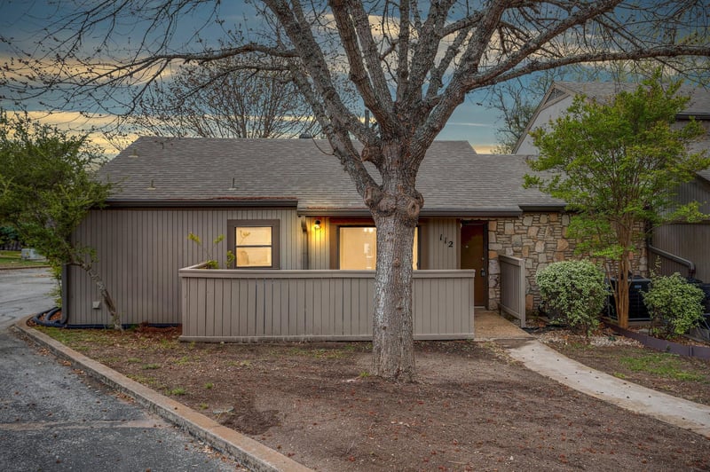 1875 West LN #112, Kerrville, TX 78028