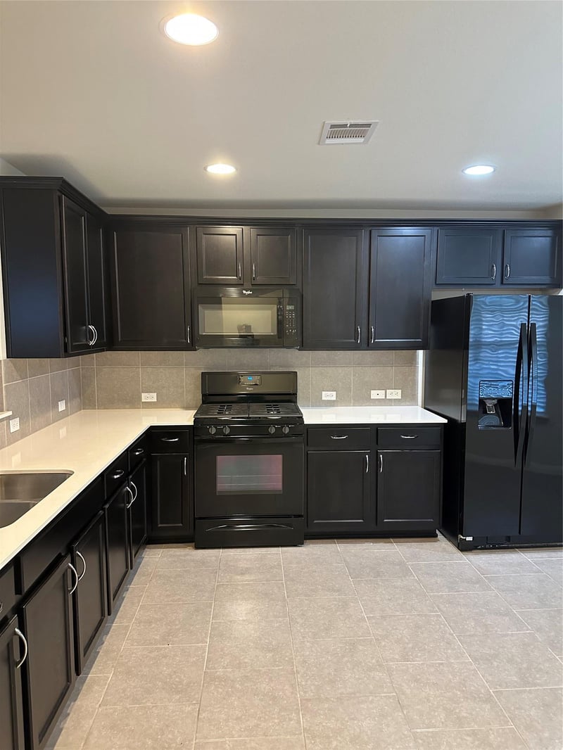 410 Holiday Creek LN, Georgetown, TX 78633
