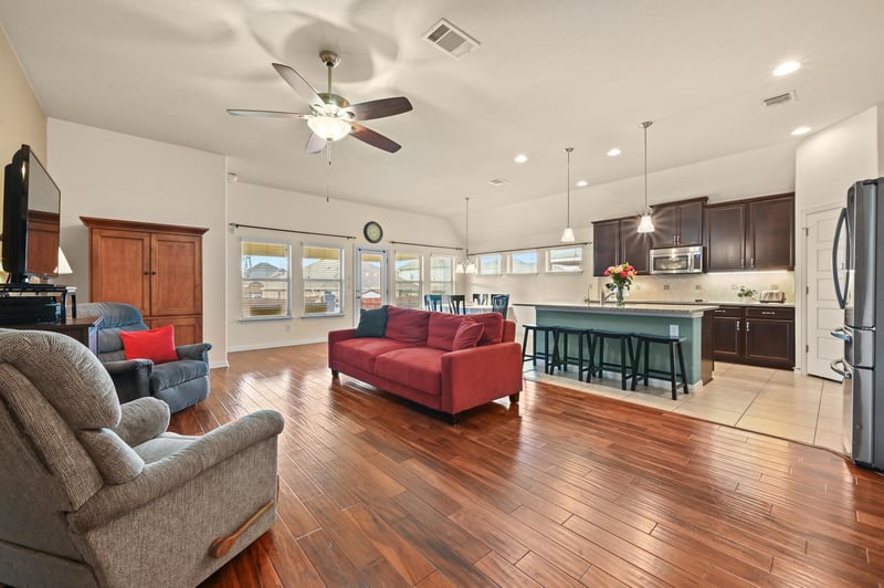 703 Emory CV, Hutto, TX 78634